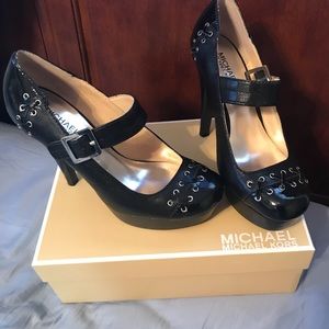 Michael Kors heels size 9